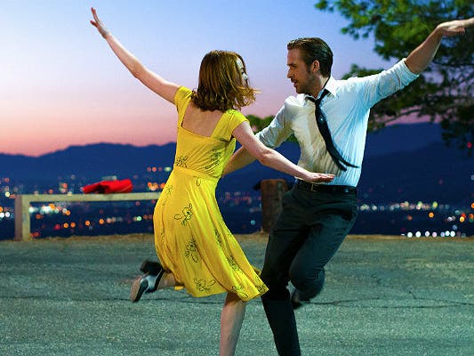Emma Stone and Ryan Gosling dancing in Griffith Park in "La La Land" | Photo courtesy of Lionsgate